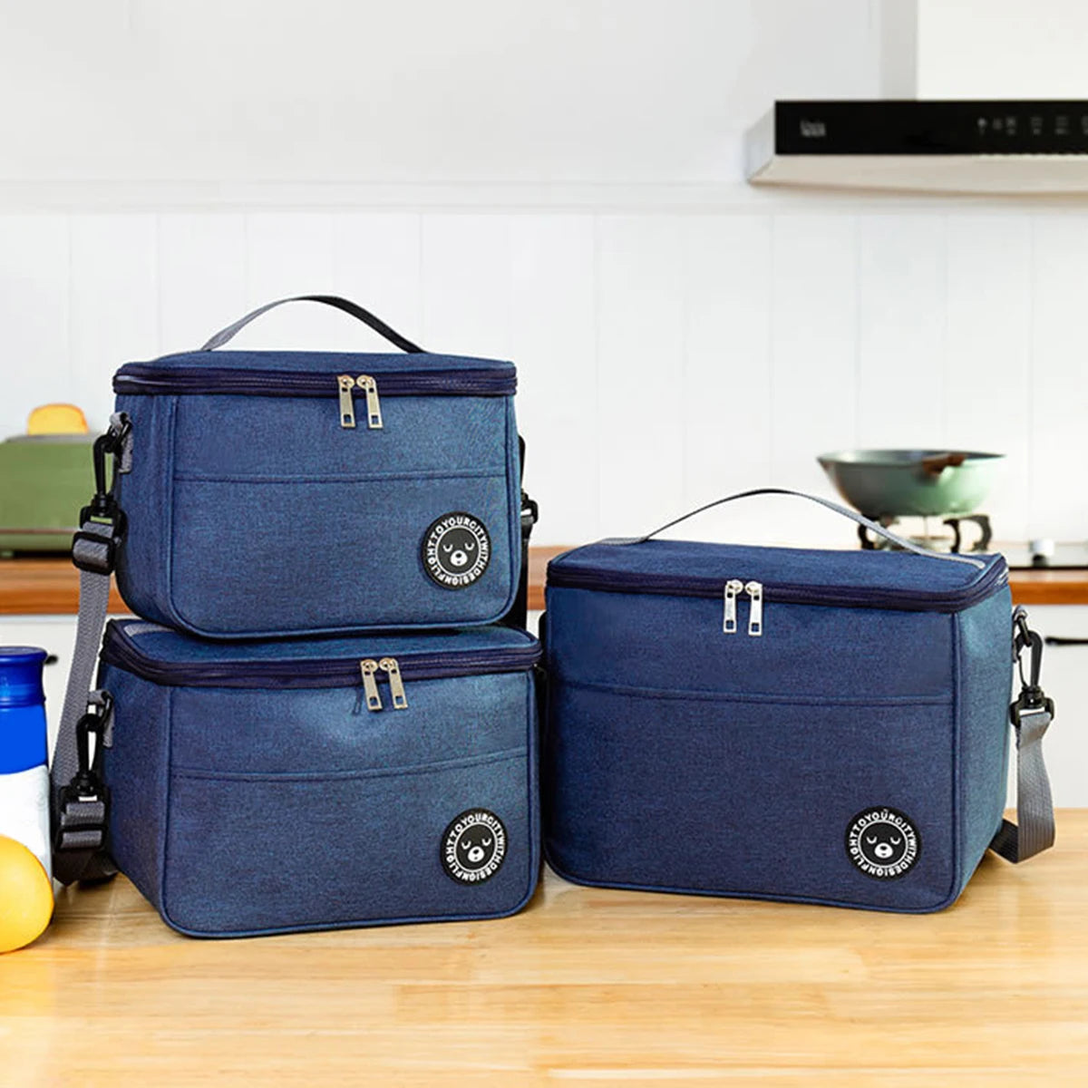 Large Capacity Hand-held with Shoulder Strap Insulated Bag, Multifunction Lunch Box Bag, Student Thickened Waterproof Lunch Bag