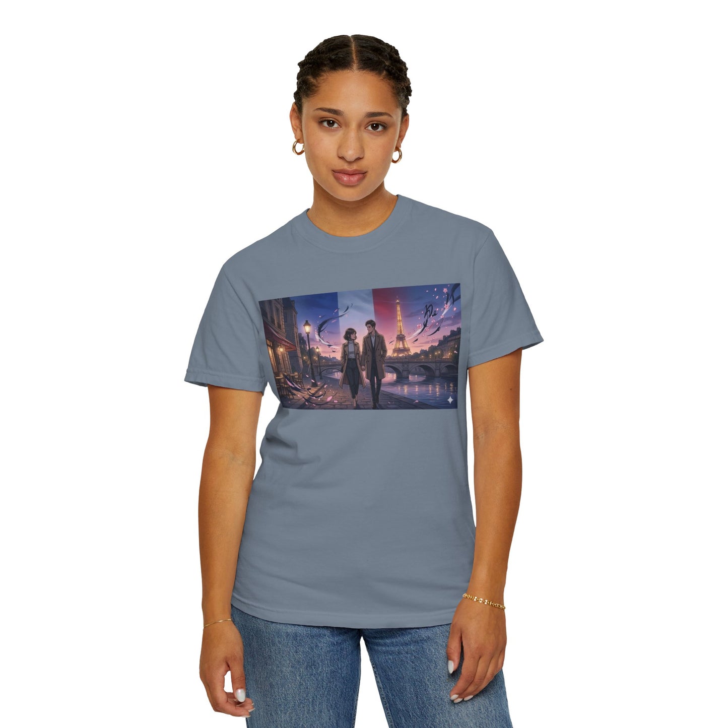 Couple Walking, Eiffel Tower - T-Shirt — Romantic Paris Nightscape Graphic Tee