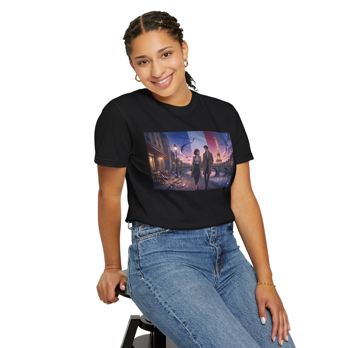 Couple Walking, Eiffel Tower - T-Shirt — Romantic Paris Nightscape Graphic Tee