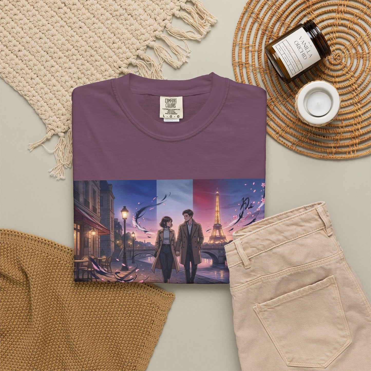 Couple Walking, Eiffel Tower - T-Shirt — Romantic Paris Nightscape Graphic Tee