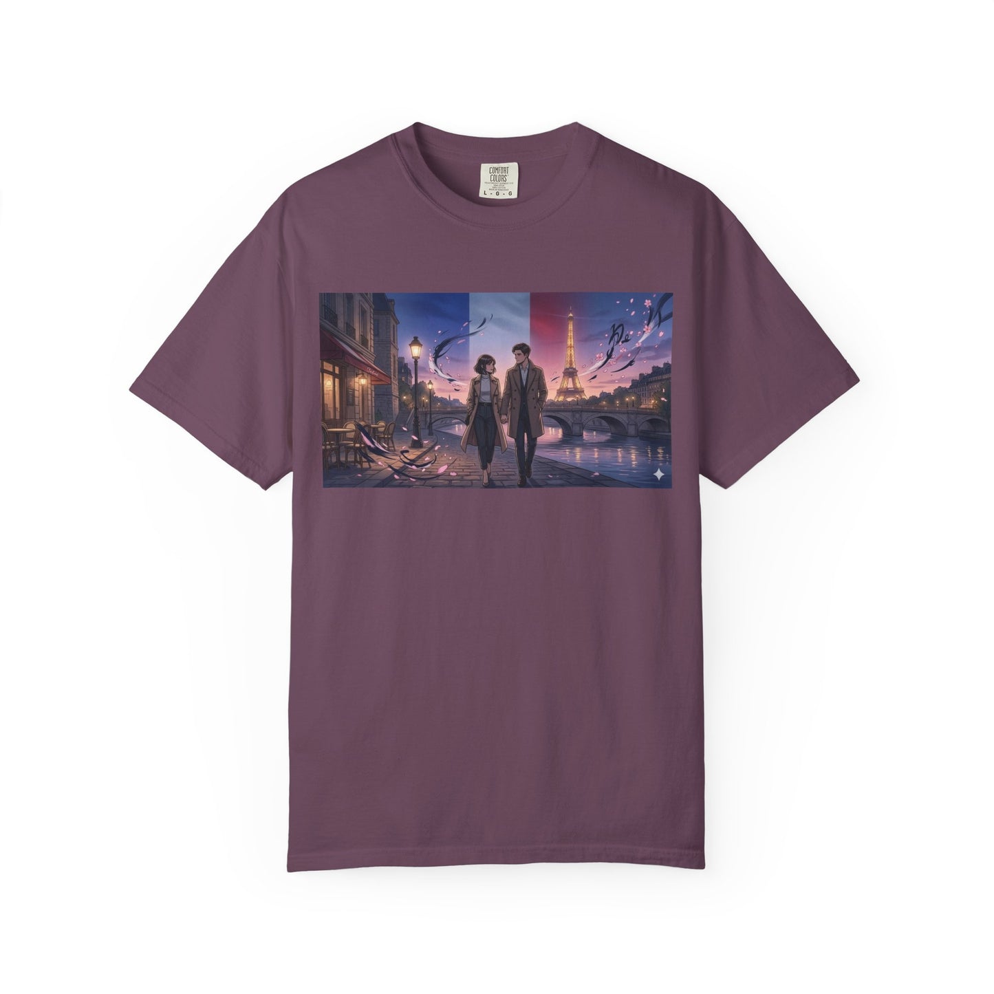 Couple Walking, Eiffel Tower - T-Shirt — Romantic Paris Nightscape Graphic Tee