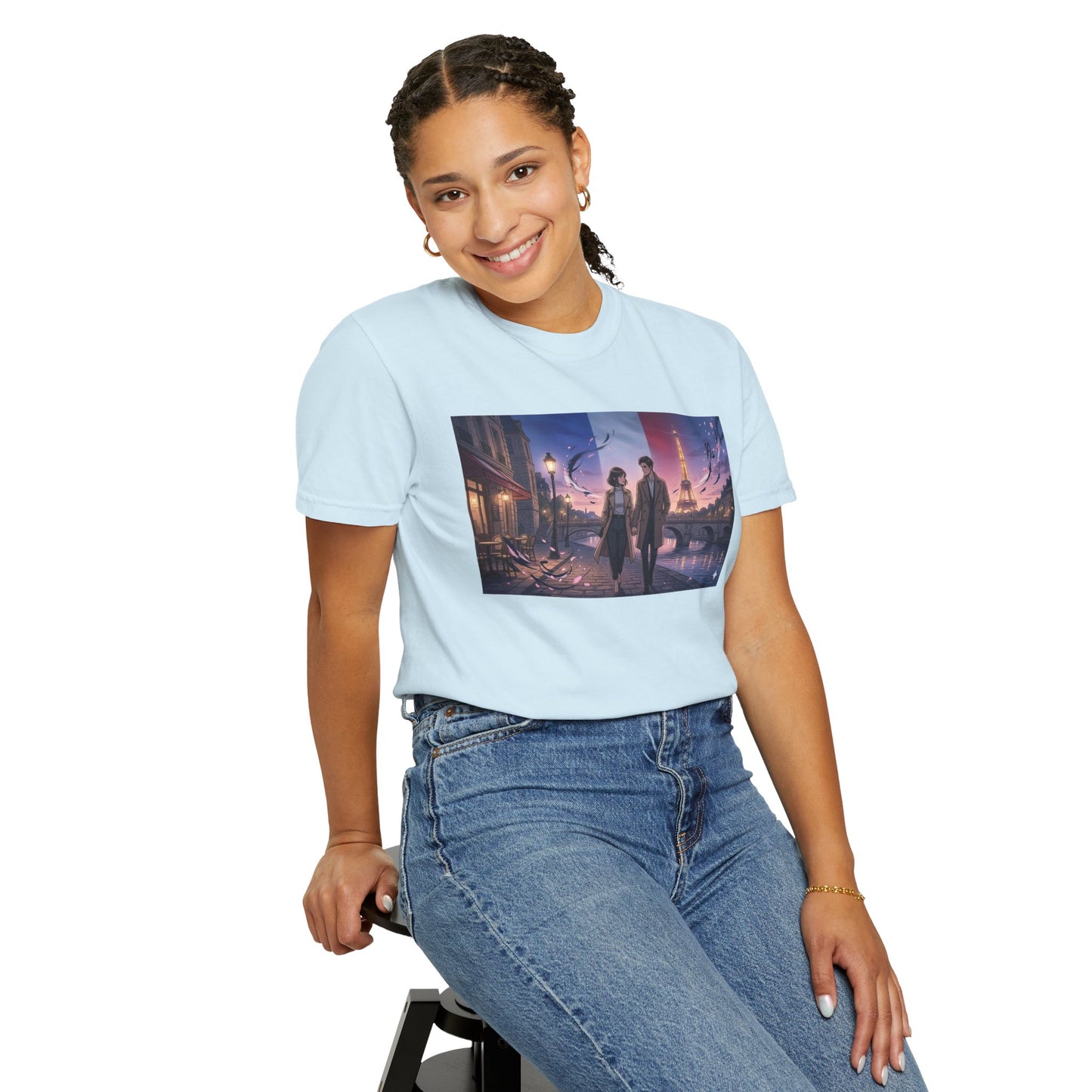 Couple Walking, Eiffel Tower - T-Shirt — Romantic Paris Nightscape Graphic Tee