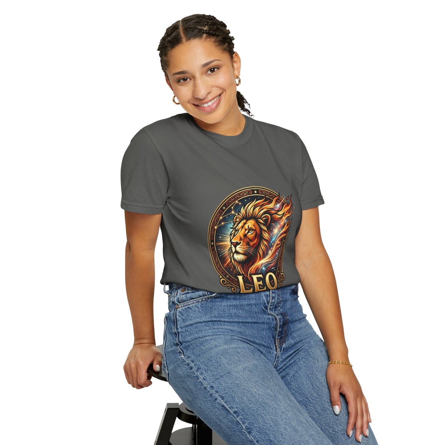 Leo 'Born to Lead' T-Shirt — Bold Zodiac Lion Graphic Tee