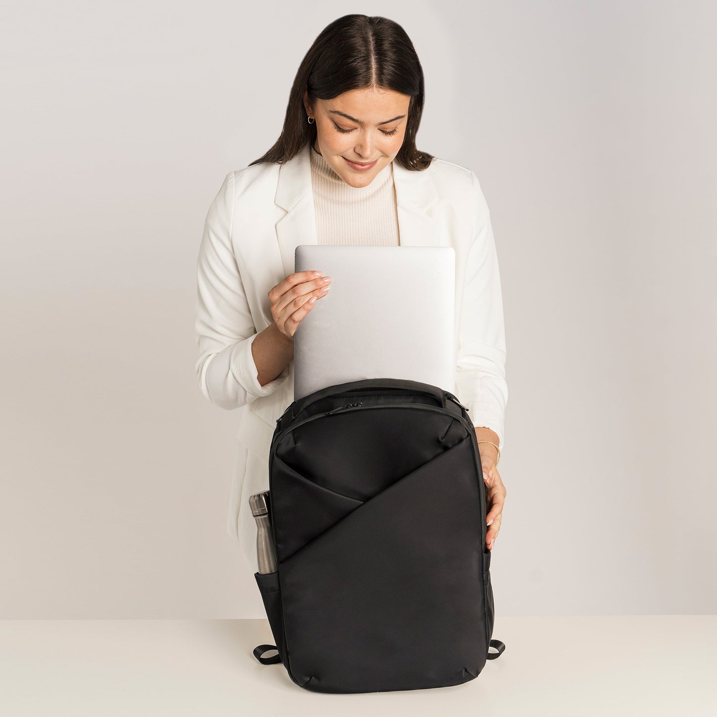 16-Inch Polyester Origami Laptop Backpack with Zip Closure and Adjustable Shoulder Straps