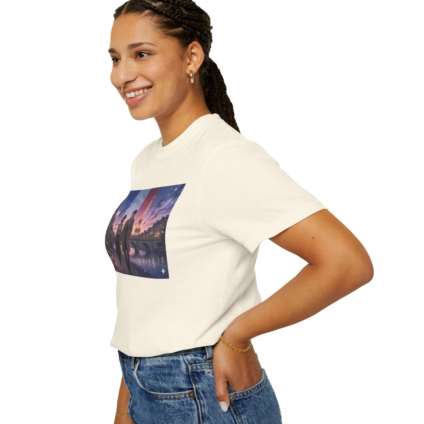 Couple Walking, Eiffel Tower - T-Shirt — Romantic Paris Nightscape Graphic Tee