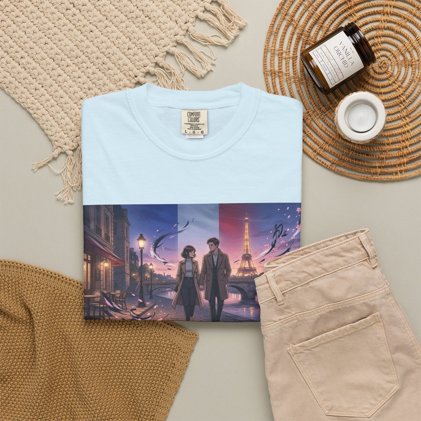 Couple Walking, Eiffel Tower - T-Shirt — Romantic Paris Nightscape Graphic Tee
