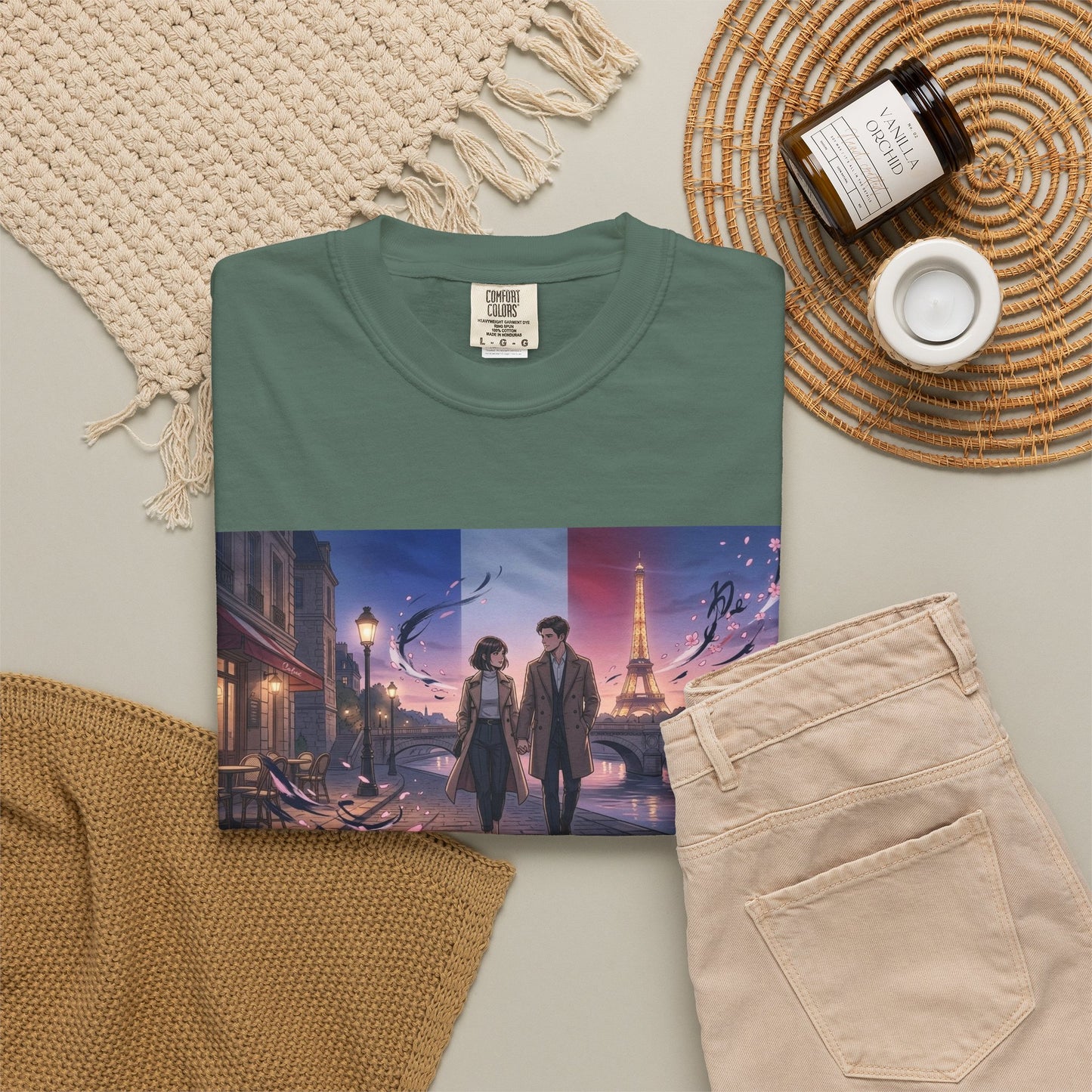 Couple Walking, Eiffel Tower - T-Shirt — Romantic Paris Nightscape Graphic Tee