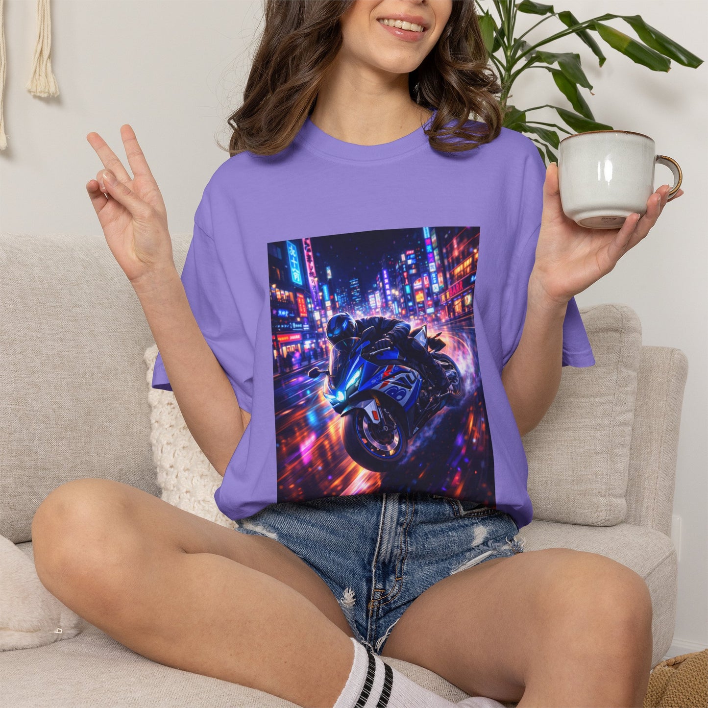 Suzuki GSX-R1000-NEON NIGHT RUN -  T-Shirt — Neon Night Rider Graphic Tee