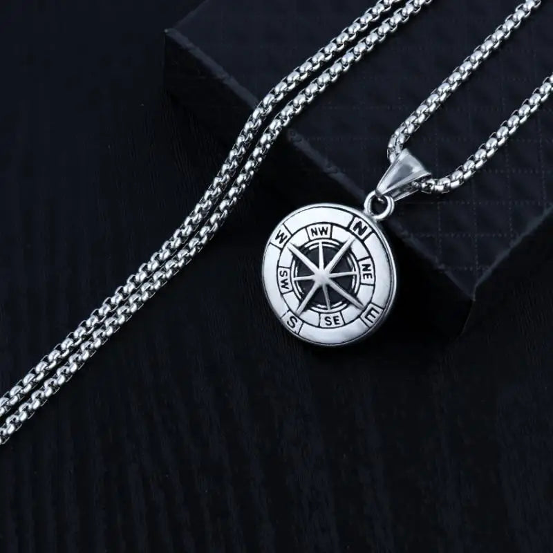 Creative Fashion Personality Men's Necklace  Compass Pendant Simple  Jewelry Accessories Gift for Men