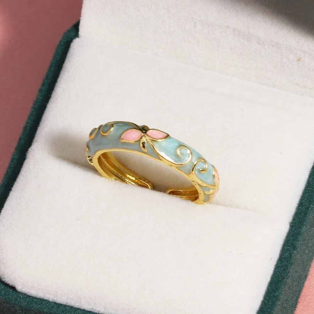 Minimalist Gold Geometric Enamel Ring – Dainty Plant Pattern Bangle for Women