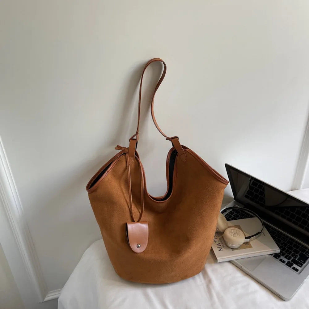 Women's Large Capacity Suede Shoulder Bag — Retro Korean Style Tote Handbag