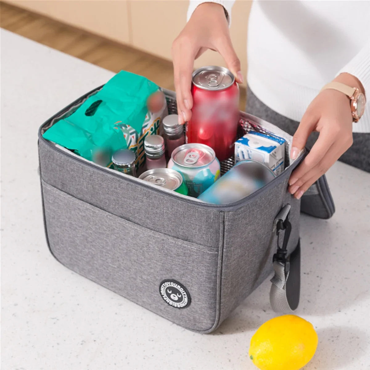 Large Capacity Hand-held with Shoulder Strap Insulated Bag, Multifunction Lunch Box Bag, Student Thickened Waterproof Lunch Bag