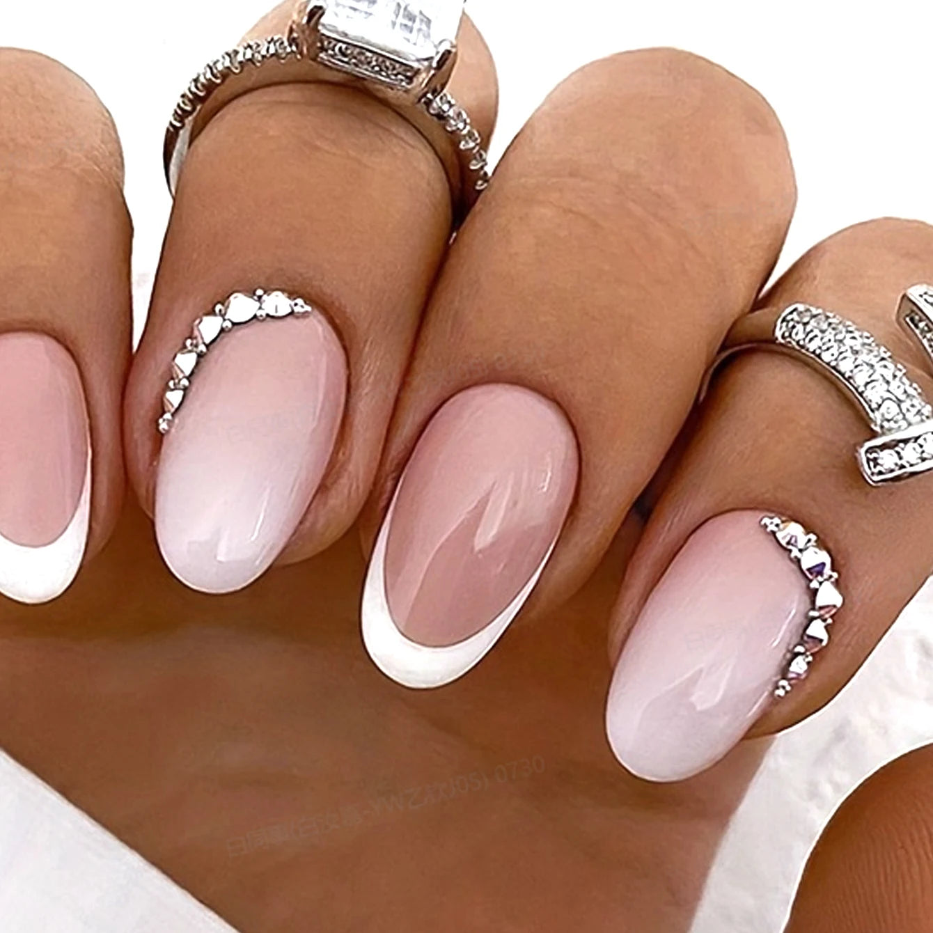 24-Piece Short Square Press-On Nails – Pinkish-White Gradient with Nail Glue & File Kit