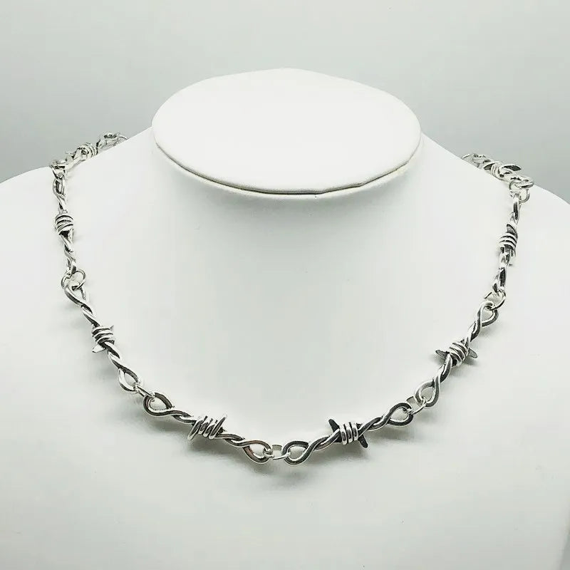 Punk Retro Spiked Metal Knot Chain Small Thorn Necklace For Men and Women Cool Hip-hop Fashion Jewelry Gifts