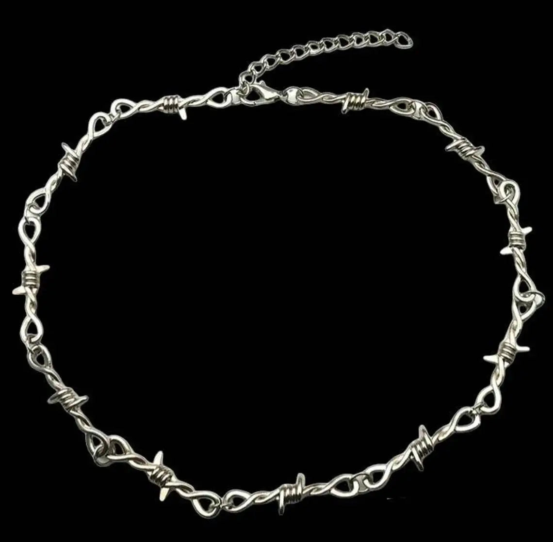 Punk Retro Spiked Metal Knot Chain Small Thorn Necklace For Men and Women Cool Hip-hop Fashion Jewelry Gifts