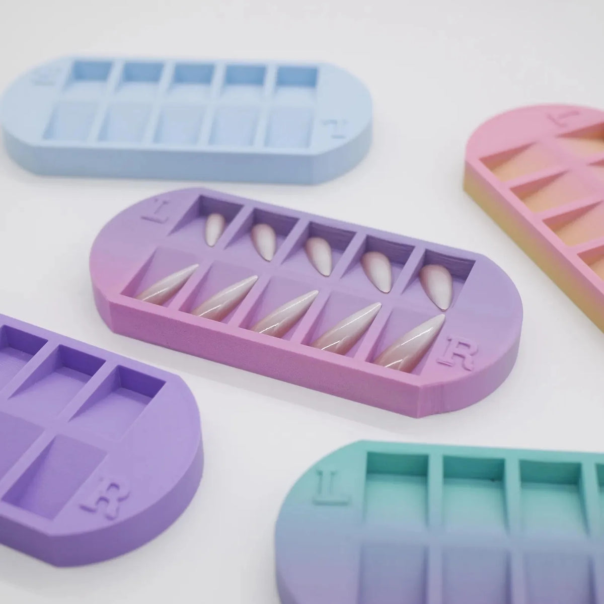 8-Grid Nail Tip Storage Tray with L/R Mark | Reusable False Nail Display Organizer for Salon & Home Manicure — Purple, Pink & Green